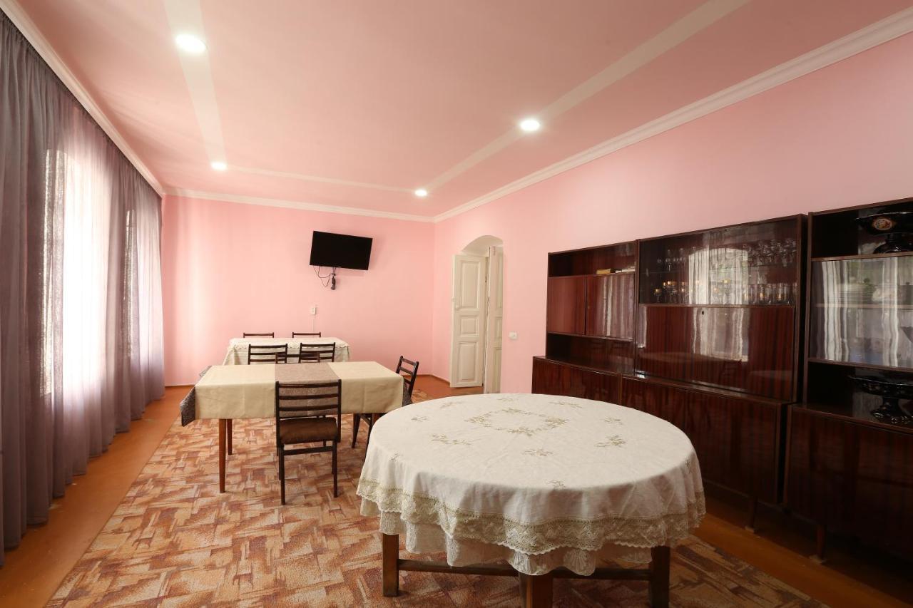 Guesthouse "Ashot Shalunts" Goris Exterior foto